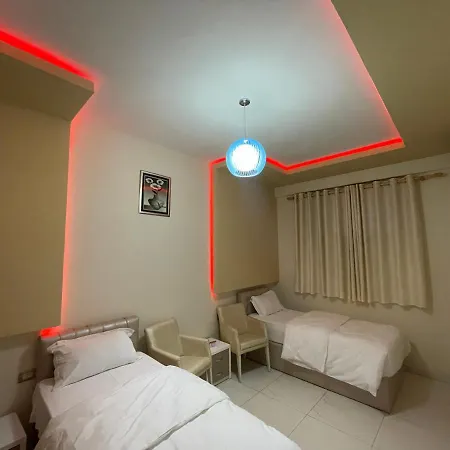 酒店 Hotel Gjyshi Qerrexhias