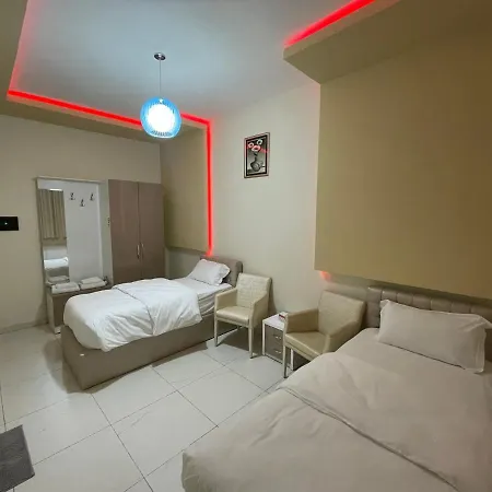 酒店 Hotel Gjyshi