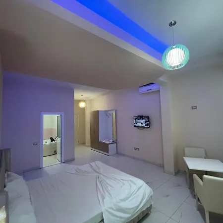 Hotel Gjyshi מלון Qerrexhias