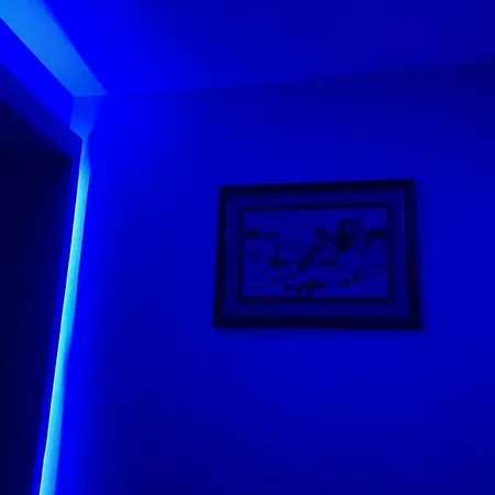 מלון Hotel Gjyshi